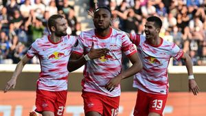 RB Leipzig Triumphs Over Eintracht Frankfurt 2-1