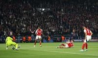 Arsenal fans see something for the ‘first time’ as player suffers ‘tough time’ vs PSG