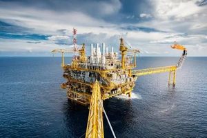 US Greenlights Shell And Trinidad To Tap Venezuelan Gas
