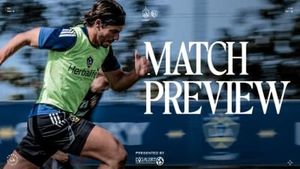 LA Galaxy And Sporting Kansas City Set For High-Stakes Showdown