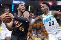 NBA／Mitchell爆砍43分！騎士126：104打爆溜馬 哈利失常僅拿5分 | 2025NBA季後賽 | 焦點 | NOWnews今日新聞