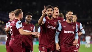 West Ham United Looks To Continue Winning Momentum Against Struggling Leicester City