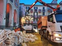 IVREA - Carnevale da record: smaltiti 731 mila chili di arance e 95 mila chili di cassette di legno - FOTO