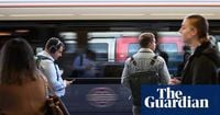 Transport for London launches campaign targeting ‘headphone dodgers’
