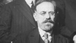 TÜRK MUSİKİSİNE ADANMIŞ BİR ÖMÜR: DOKTOR SUPHİ EZGİ