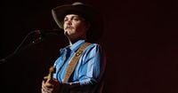 Zach Top Extends 'Cold Beer & Country Music' Tour Into Fall 2025 | Holler