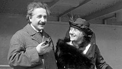 Einstein ile Bir Röportaj: Albert Einstein İçin Yaşamın Anlamı Neydi?