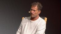Til Schweiger irritiert bei Auftritt an Hochschule in Rostock