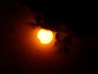 Eclipse solar parcial: saiba tudo sobre o fenômeno deste sábado (29) | CNN Brasil