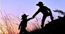 Biri bize karşılık beklemeden iyilik yaptığı halde biz neden ona bunun karşılığını vermek için çabalarız?