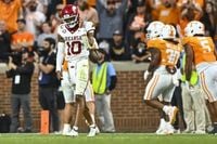 Arkansas football fades after halftime in 34-31 loss at No. 12 Tennessee | Arkansas Democrat Gazette