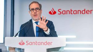 Banco Santander Reports Record Profits, Unveils €10 Billion Buyback Program