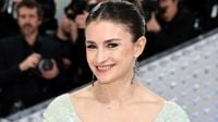 Vogue Names Staffer Chloe Malle as Anna Wintour Successor