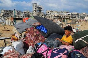 Israeli Tanks Advance In Gaza City As Crisis Grows