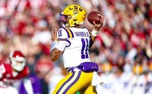 Houston Rallies Past LSU In Dramatic Texas Bowl Clash