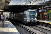 Essonne : Une femme poussée sur les rails du RER B à la station Massy-Palaiseau, un suspect interpellé