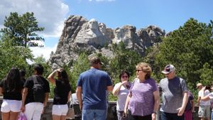 Lawmakers Propose Adding Trump To Mount Rushmore