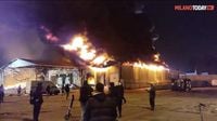 Vasto incendio al Mercato Ortofrutticolo di Milano: video