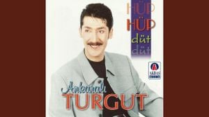 Ankaralı Turgut, Beloved Turkish Folk Singer, Dies At 61