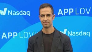 AppLovin Posts Strong Earnings, Shifts Focus To Advertising