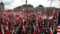 Marsz sympatyków PiS w Warszawie. Komentarz Donalda Tuska. 