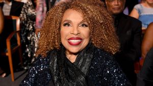 Roberta Flack, Iconic Singer Of The 70s, Dies At 88