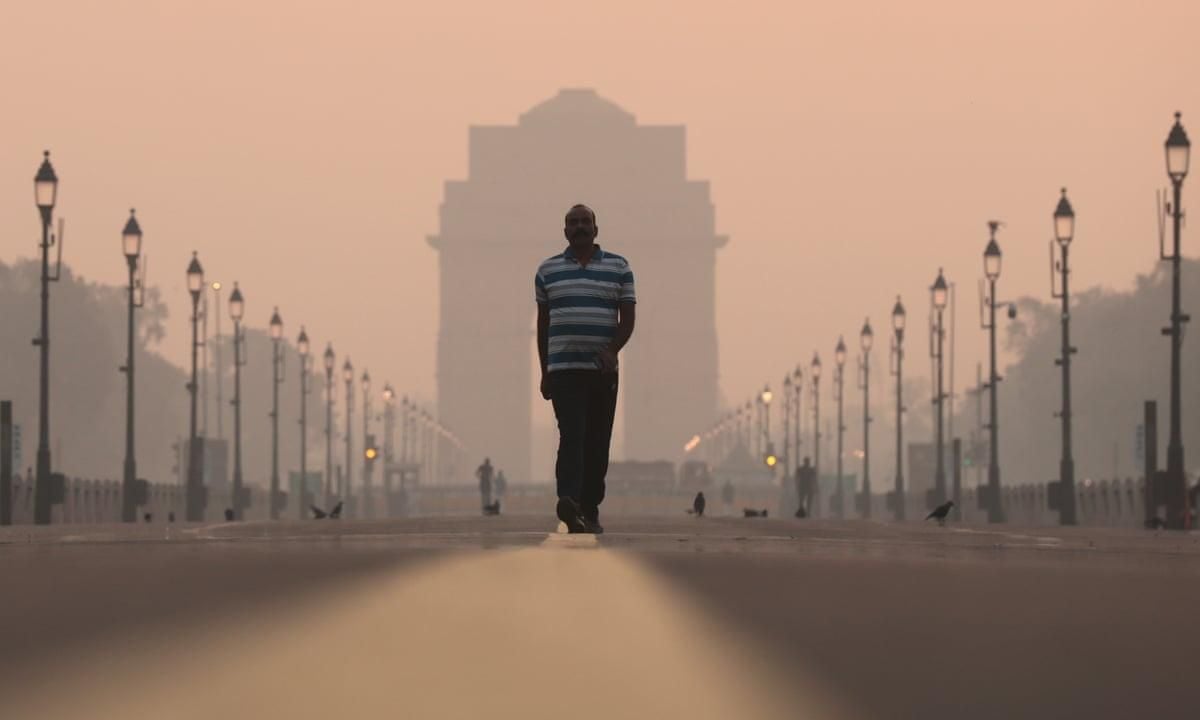 Lahore Suffers Under Severe Smog Crisis With Record Respiratory Illnesses