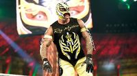 Rey Mysterio Suffers Injury On WWE WrestleMania SmackDown