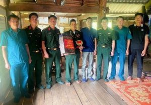 Nghệ An Honors Heroes And Boosts Defense Readiness