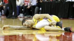 Lonzo Ball Suffers Head Laceration During Bulls-76ers Game