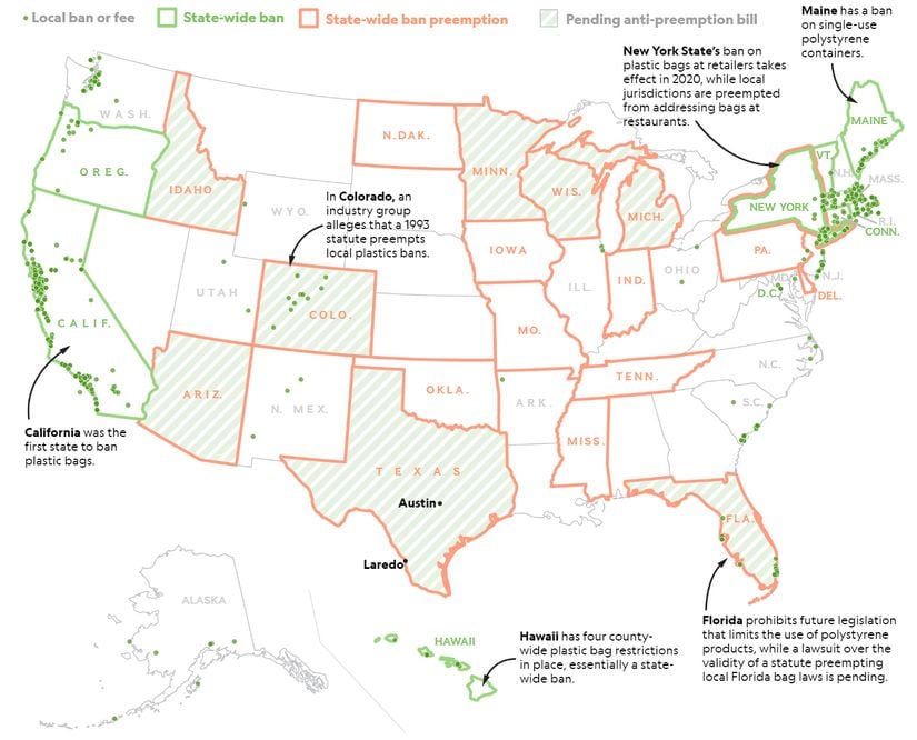 ABD haritasında yeşille gösterilen eyaletlerde plastikler yasaklanırken, turuncuyla gösterilen eyaletlerde plastiklerin yasaklanmasını yasaklayan yasalar bulunmaktadır.