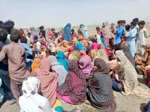 Women Face Workforce Setbacks In US And Pakistan
