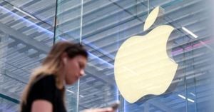 Apple Plans Major Shift To AI Search In Safari