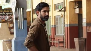 Vikrant Massey Shines At The Sabarmati Report Promotion