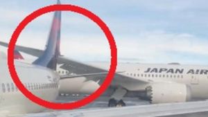 Collision Between Japan Airlines And Delta Air Lines At Seattle Airport