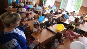 Ukrainian Children Navigate Education Amid Ongoing Conflict