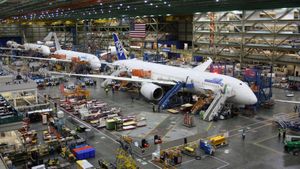 Boeing Cuts Almost 2,200 Jobs Ahead Of Christmas