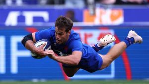 XV De France Seeks Victory Against Scotland Without Dupont