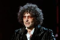 Howard Stern returns to SiriusXM radio show after trolling listeners - The Boston Globe