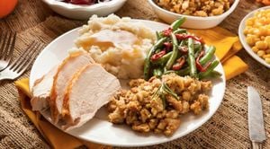 Stay Safe This Thanksgiving With Food Safety Tips