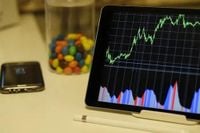 Lucro da RaiaDrogasil (RADL3) Cai 17% no Primeiro Trimestre, Abaixo das Expectativas - Investimentos e Notícias