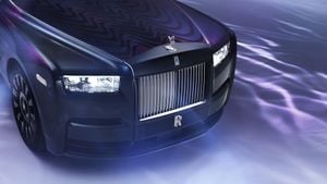 Rolls-Royce Surpasses Profit Targets With New Buyback Plan