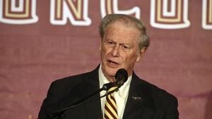 Florida Honors Buffett Graham Thrasher With Medal Of Freedom