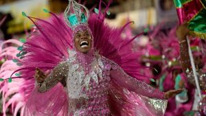 Renata Spallicci Triumphantly Returns To Carnival After Overcoming Cancer