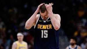 Nuggets Without Jokic And Murray Face Lakers Tonight