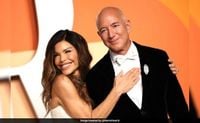 Jeff Bezos And Lauren Sanchez Set To Marry In Venice, Send Out Wedding Invites: Report