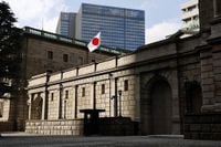 Japan's central bank survey shows an improved outlook for manufacturers