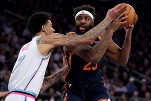 Knicks Look To Secure Win Against Injured Spurs