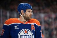 Oilers Leon Draisaitl misses game vs Jets; Kane, Prime Minister Carney join team for pregame skate