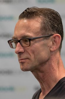 Chuck Palahniuk